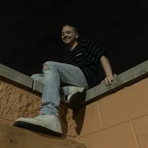 Meet your Posher, Devin